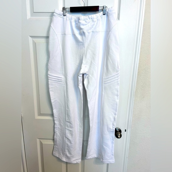 NWOT Free People Movement, Best Of Straight-Leg Pants, Small in White - Picture 4 of 7
